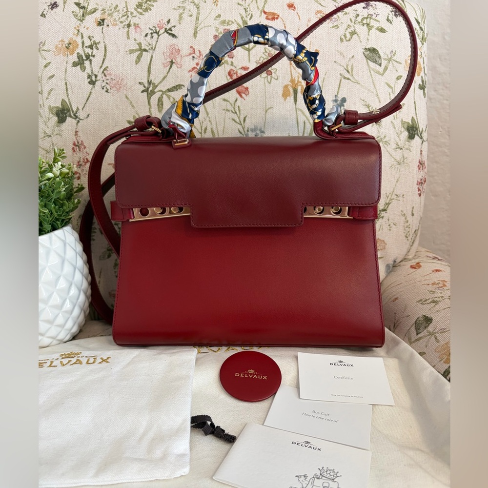 ❤️Delvaux Tempete Luxury Leather Handbag/ Shoulder bag❤️